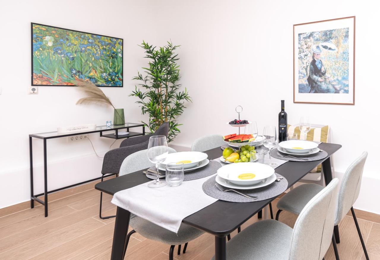 Apartment Emmi Оміш Екстер'єр фото